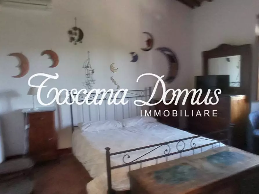 Immagine 24 di Casa colonica in vendita  a Castellina In Chianti