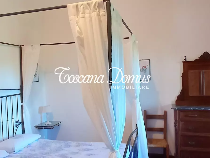 Immagine 36 di Casa colonica in vendita  a Castellina In Chianti