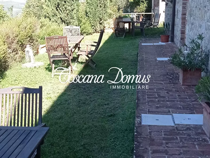 Immagine 29 di Casa colonica in vendita  a Castellina In Chianti