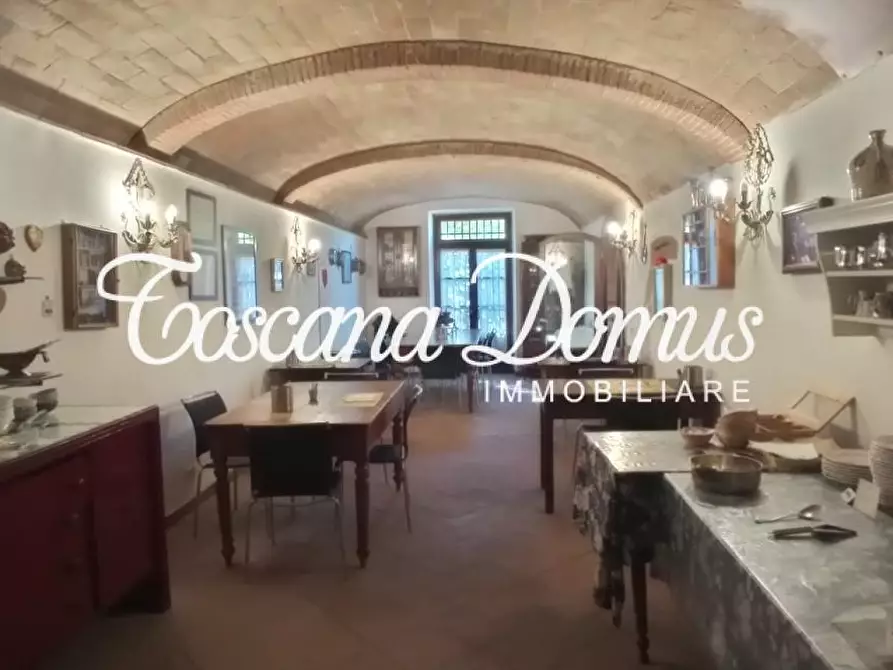 Immagine 27 di Casa colonica in vendita  a Castellina In Chianti