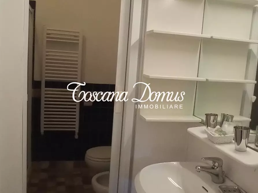 Immagine 33 di Casa colonica in vendita  a Castellina In Chianti