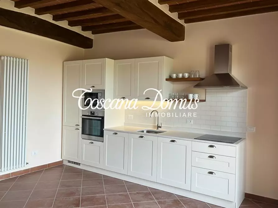 Immagine 2 di Porzione di casa in vendita  a Asciano