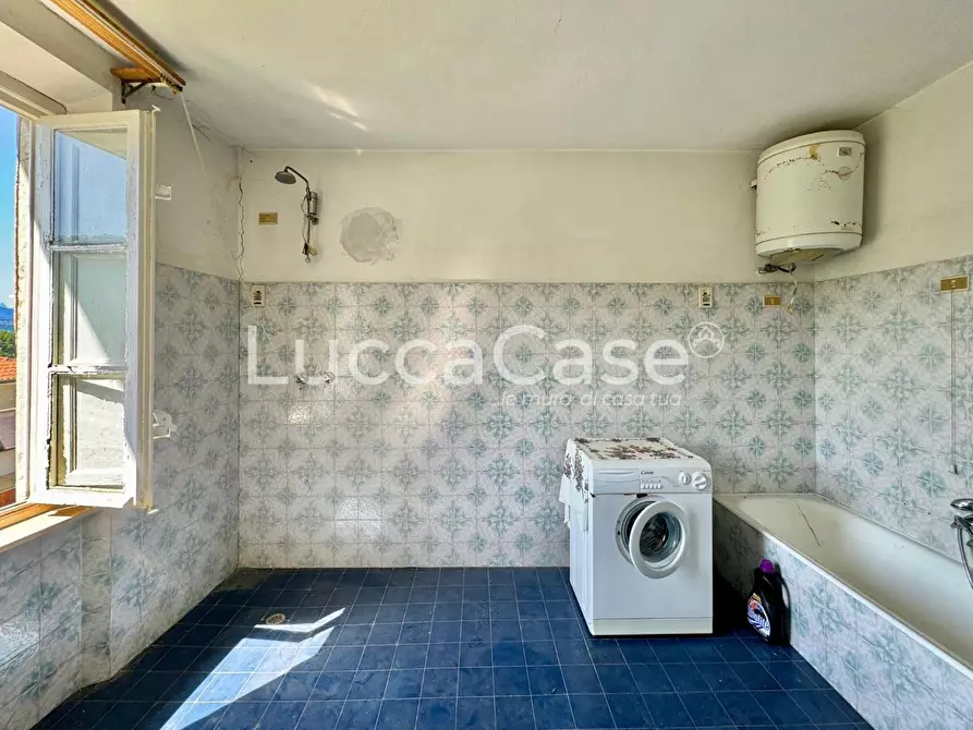 Immagine 27 di Terratetto in vendita  a Lucca