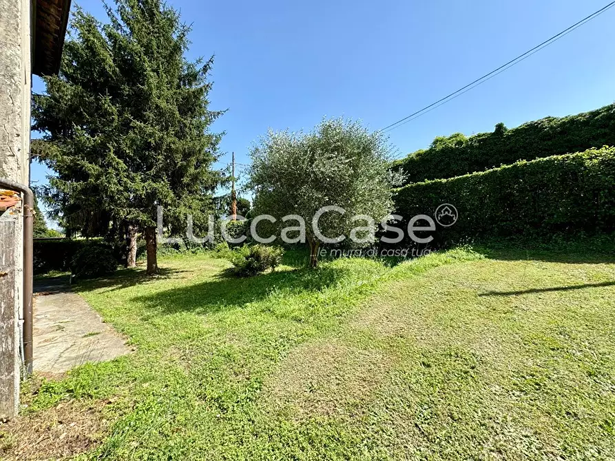 Immagine 32 di Terratetto in vendita  a Lucca