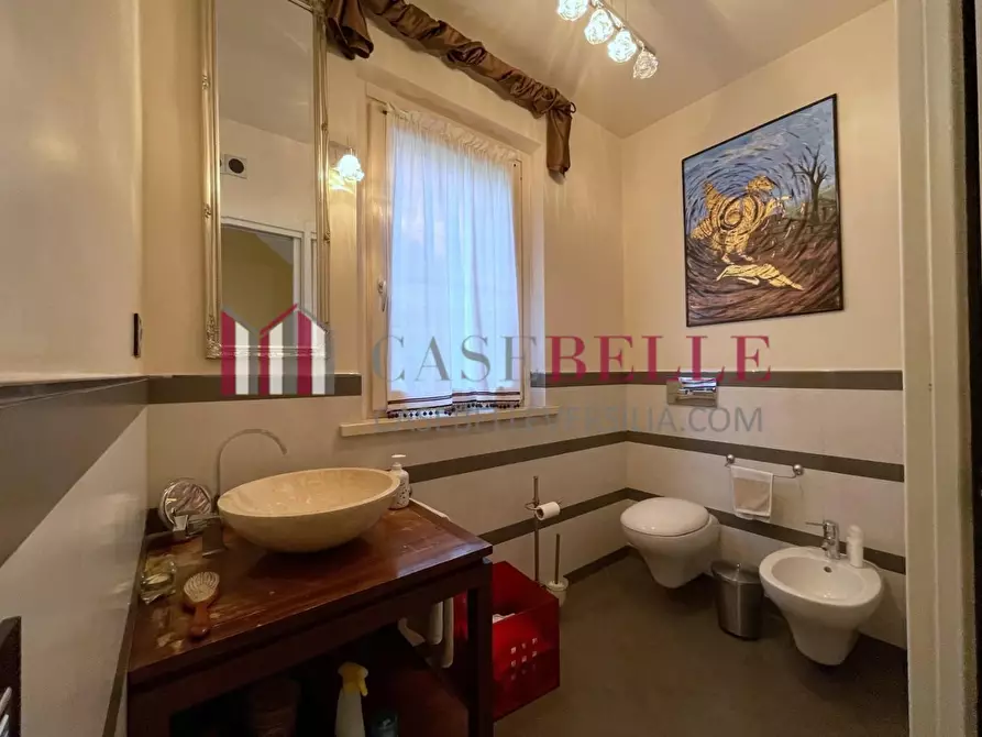 Immagine 16 di Villetta a schiera in vendita  a Massa