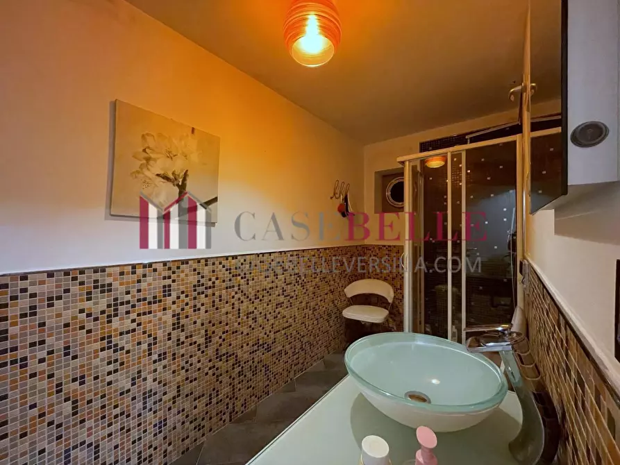 Immagine 71 di Villetta a schiera in vendita  a Massa