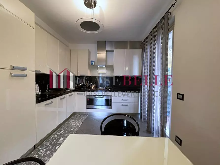 Immagine 7 di Villetta a schiera in vendita  a Massa