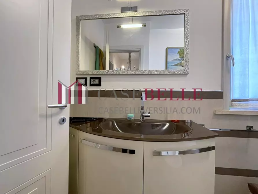 Immagine 24 di Villetta a schiera in vendita  a Massa