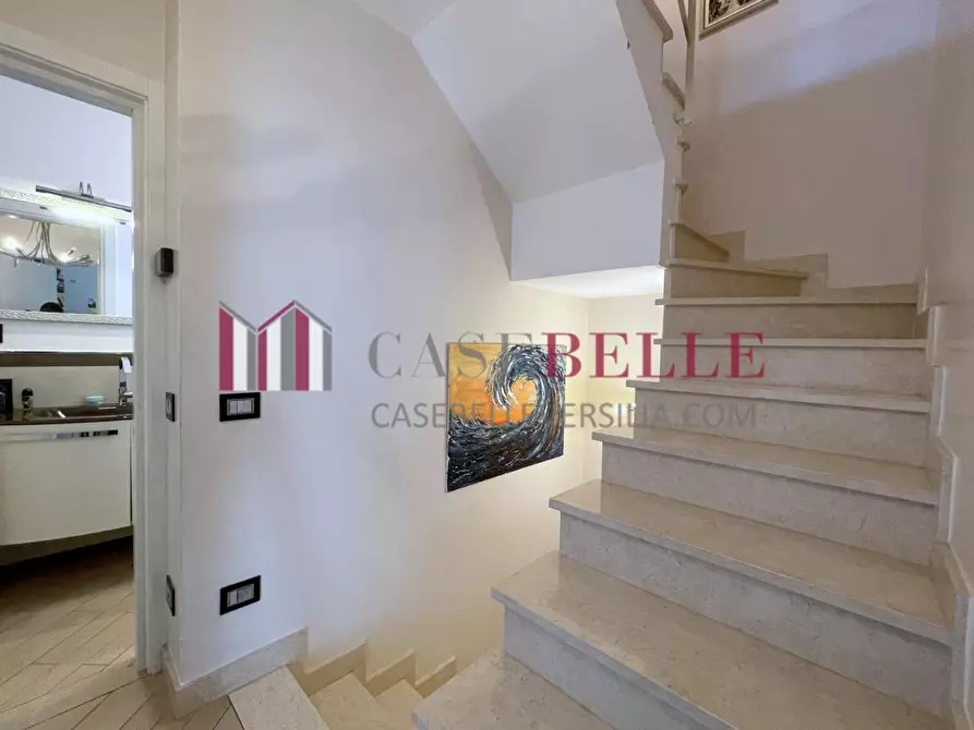 Immagine 44 di Villetta a schiera in vendita  a Massa