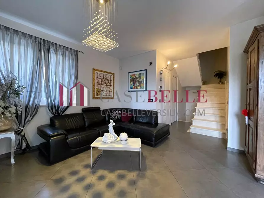 Immagine 3 di Villetta a schiera in vendita  a Massa