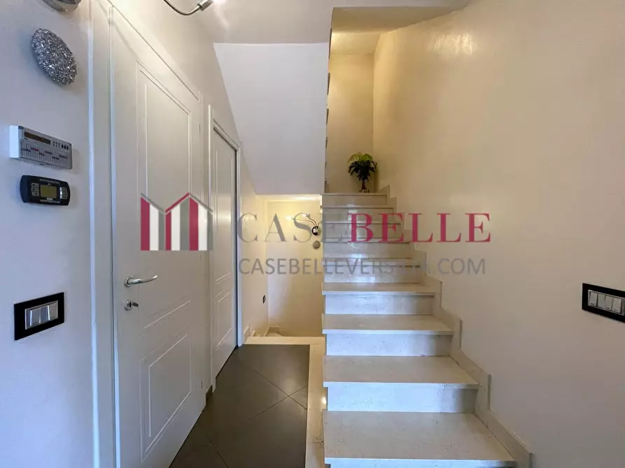 Immagine 14 di Villetta a schiera in vendita  a Massa