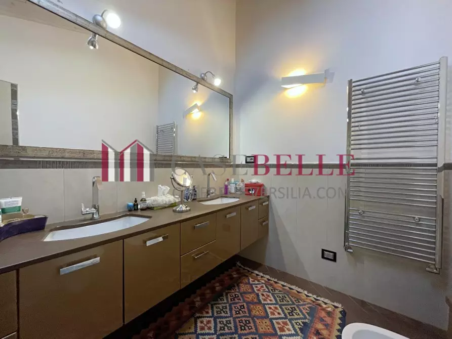 Immagine 58 di Villetta a schiera in vendita  a Massa