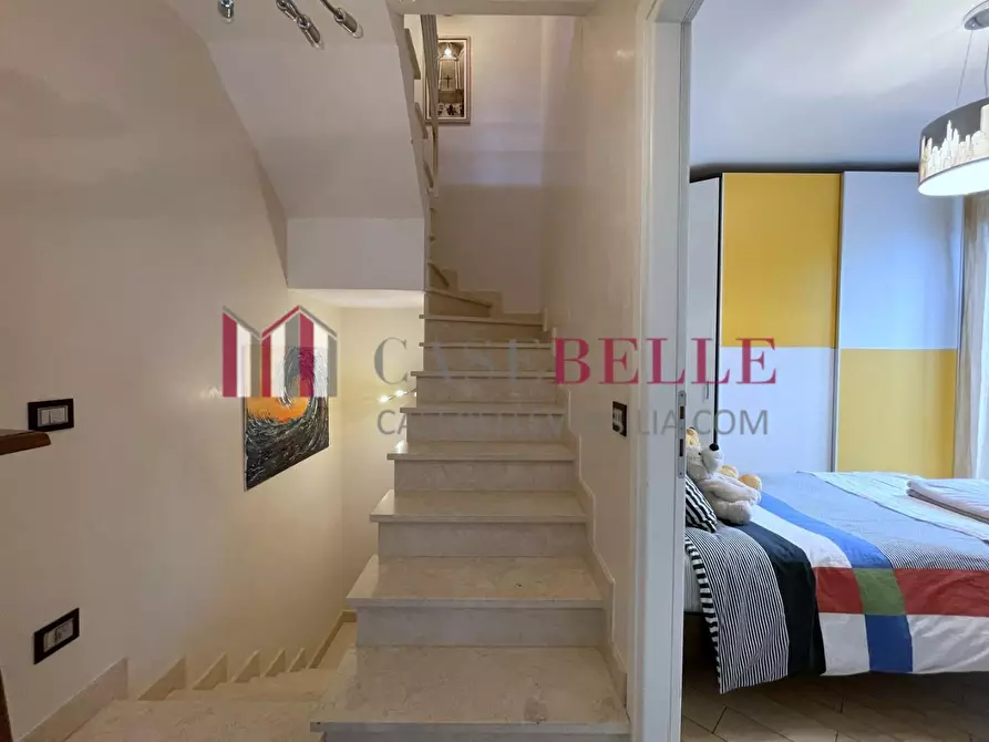 Immagine 38 di Villetta a schiera in vendita  a Massa