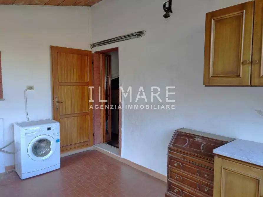 Immagine 4 di Appartamento in vendita  a Massa