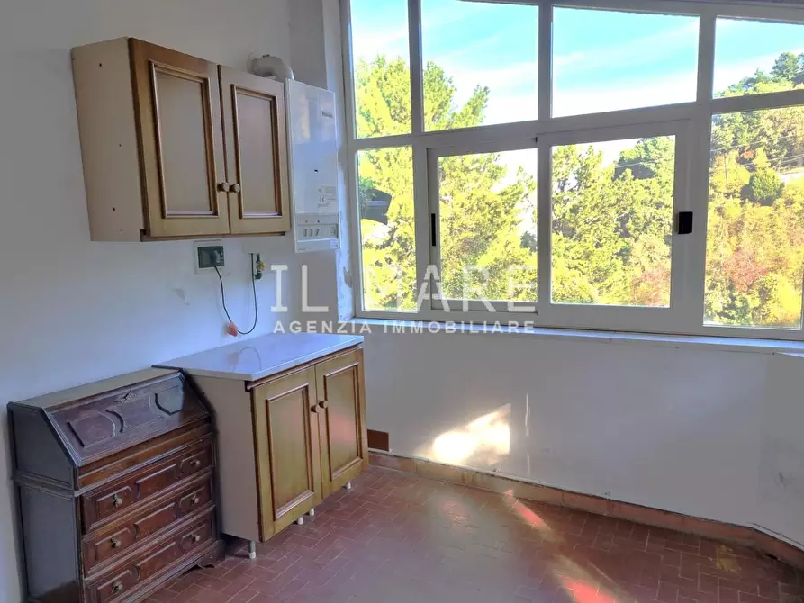 Immagine 3 di Appartamento in vendita  a Massa