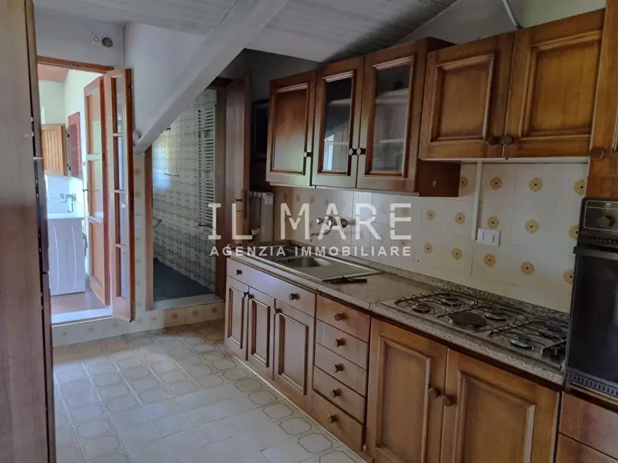 Immagine 6 di Appartamento in vendita  a Massa