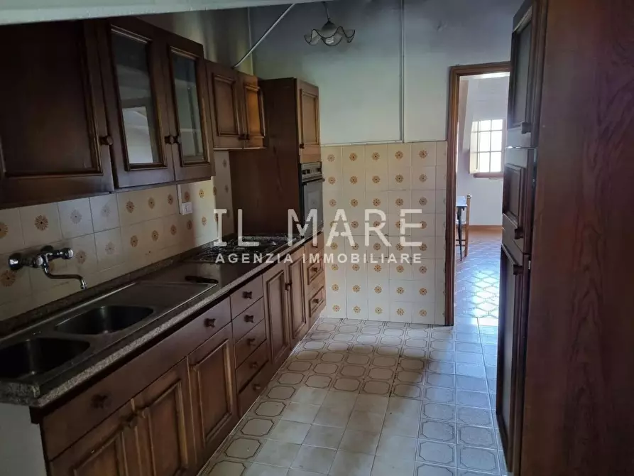 Immagine 5 di Appartamento in vendita  a Massa