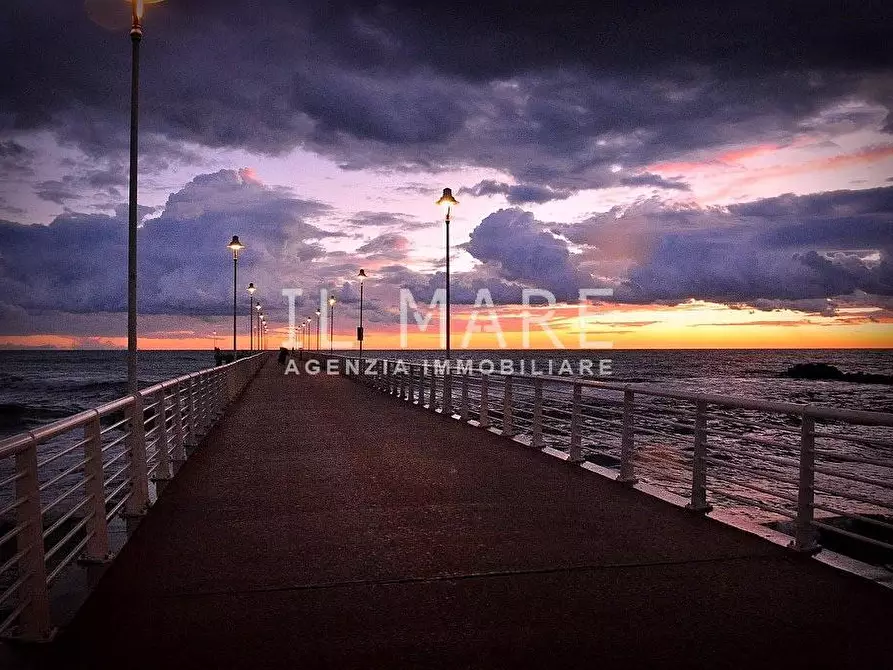 Immagine 9 di Appartamento in vendita  a Massa