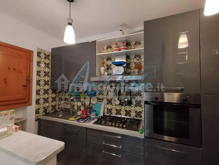 Immagine 8 di Casa bifamiliare in vendita  a Massa