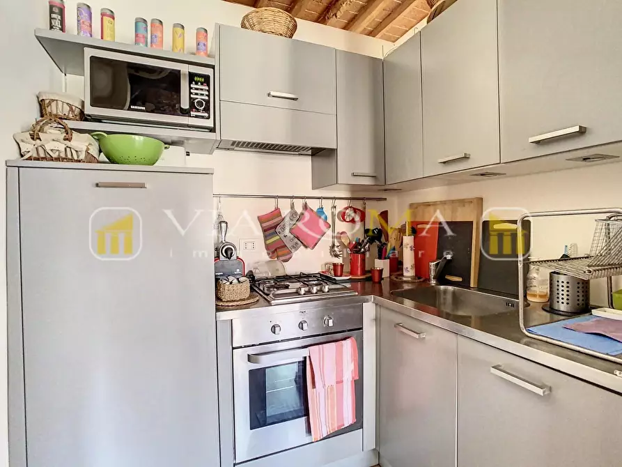 Immagine 43 di Appartamento in vendita  a Lucca