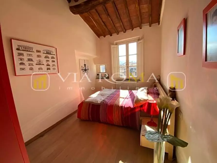 Immagine 14 di Appartamento in vendita  a Lucca