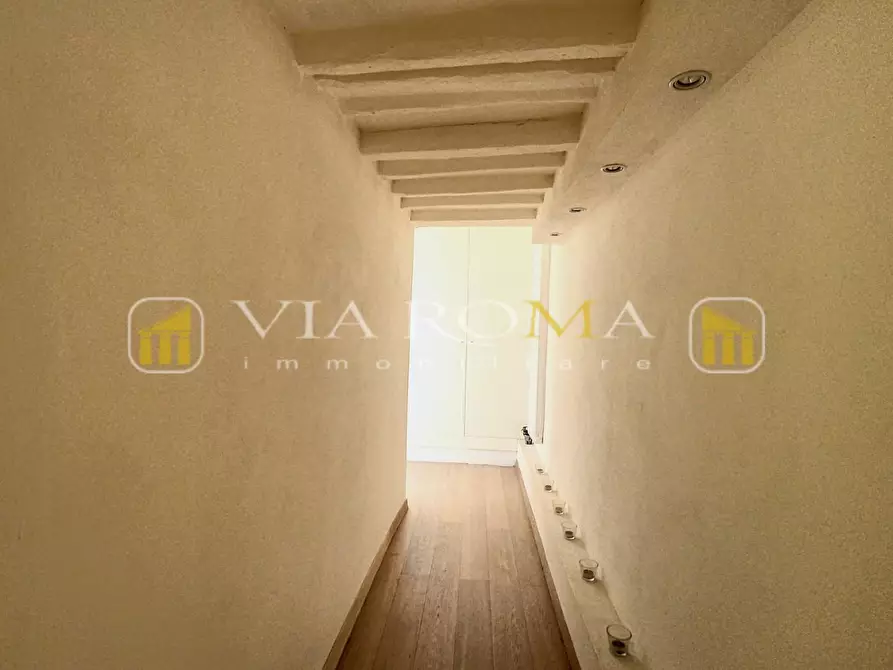 Immagine 34 di Appartamento in vendita  a Lucca