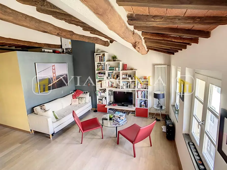 Immagine 46 di Appartamento in vendita  a Lucca