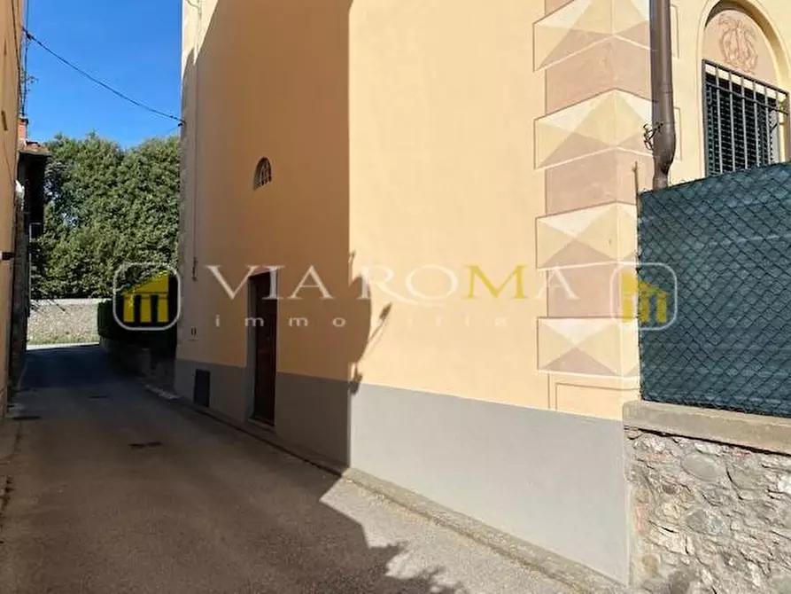 Immagine 31 di Villa in vendita  a Capannori