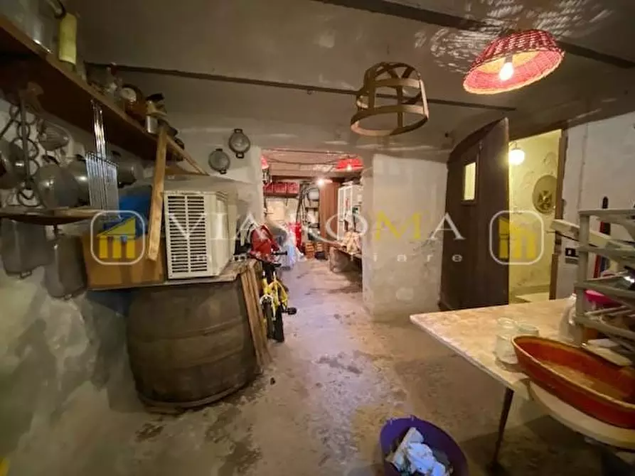 Immagine 30 di Villa in vendita  a Capannori