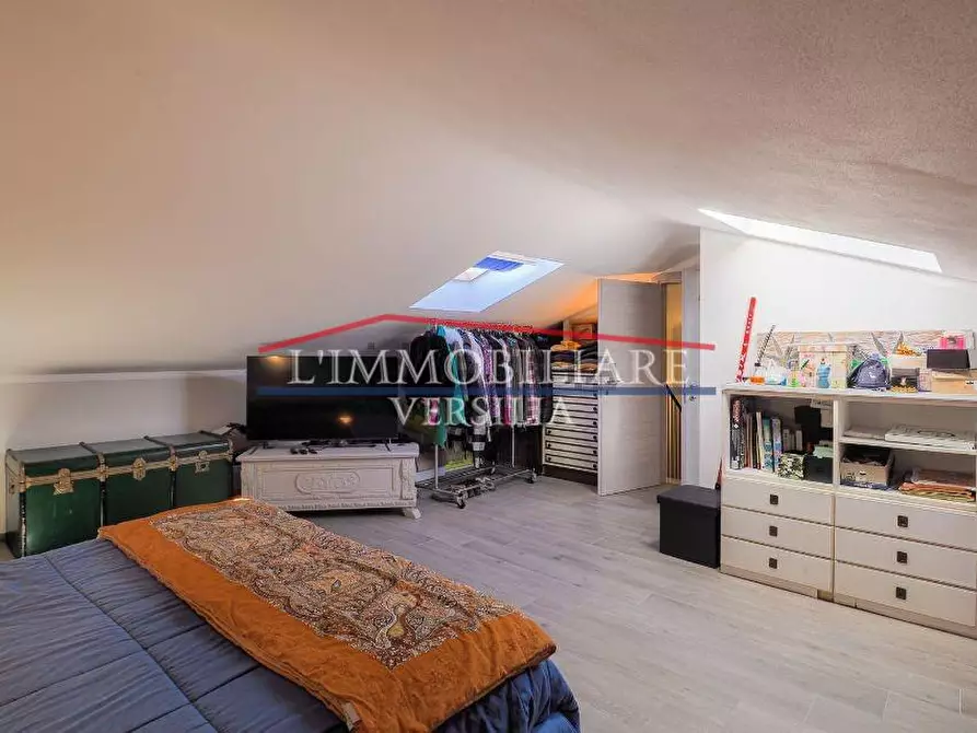 Immagine 12 di Villetta a schiera in vendita  a Massa