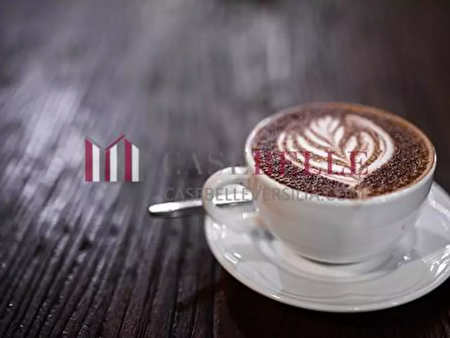 Immagine 3 di Bar / Ristorante in vendita  a Pietrasanta