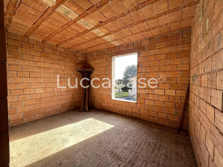 Immagine 5 di Villa in vendita  a Capannori