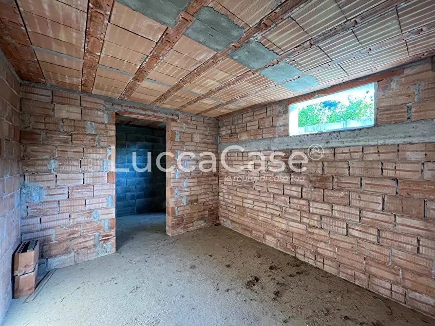 Immagine 12 di Villa in vendita  a Capannori