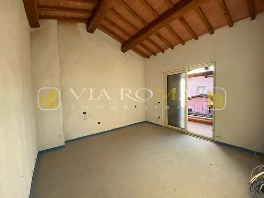 Immagine 12 di Casa bifamiliare in vendita  a Capannori