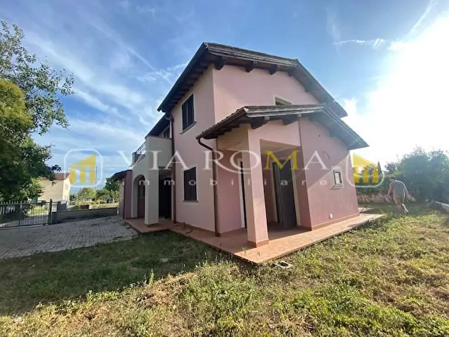 Immagine 2 di Casa bifamiliare in vendita  a Capannori