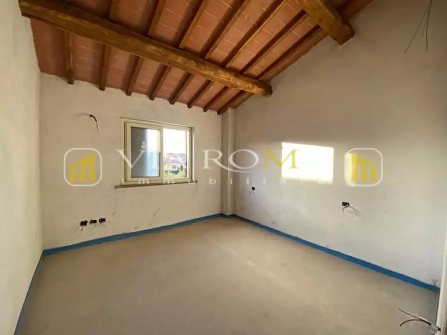 Immagine 13 di Casa bifamiliare in vendita  a Capannori