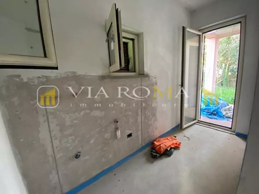 Immagine 10 di Casa bifamiliare in vendita  a Capannori