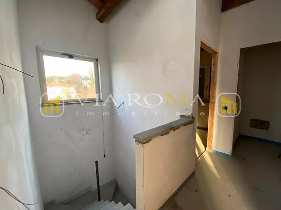 Immagine 14 di Casa bifamiliare in vendita  a Capannori