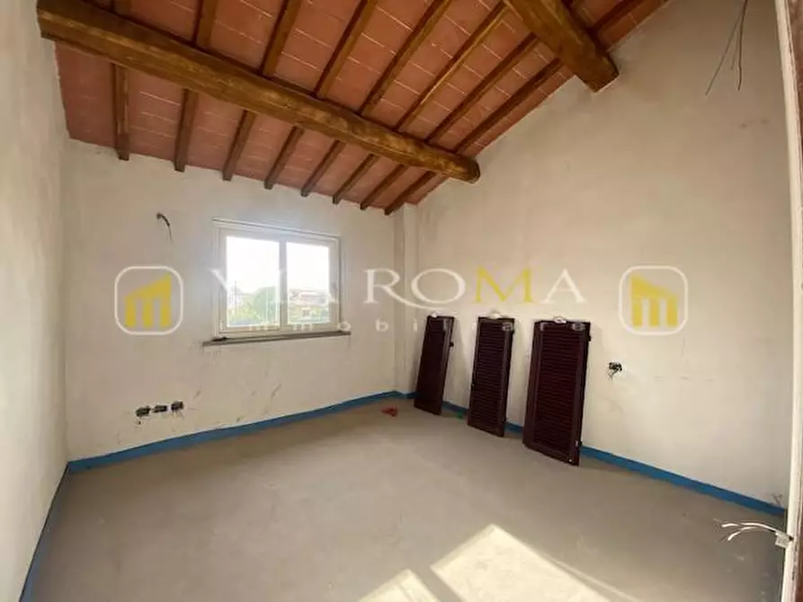 Immagine 22 di Casa bifamiliare in vendita  a Capannori