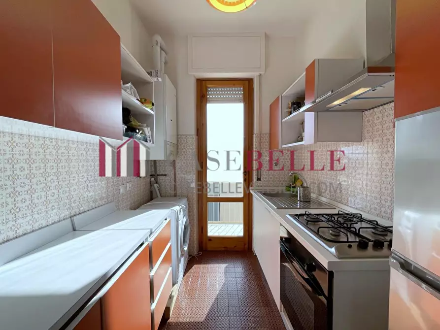 Immagine 12 di Appartamento in affitto  a Camaiore