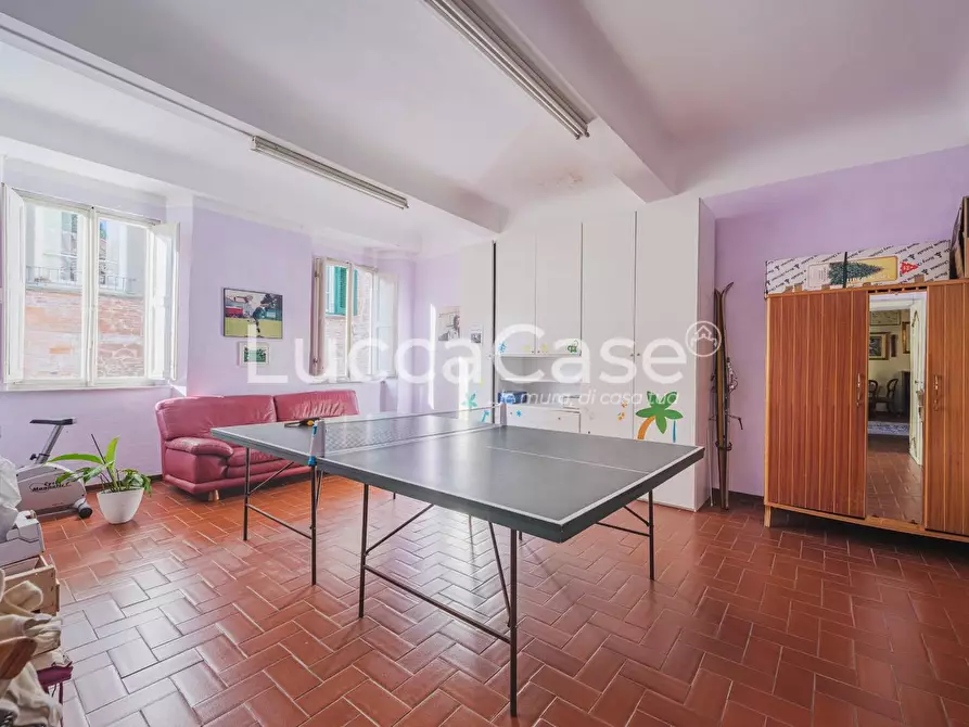Immagine 33 di Appartamento in vendita  a Lucca