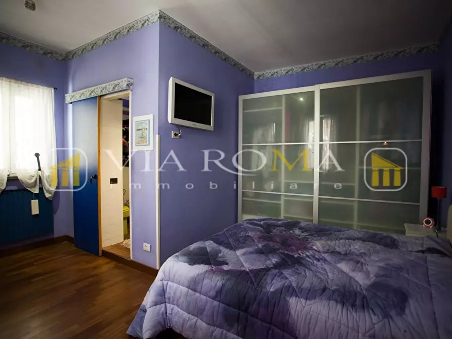 Immagine 18 di Appartamento in vendita  a Lucca