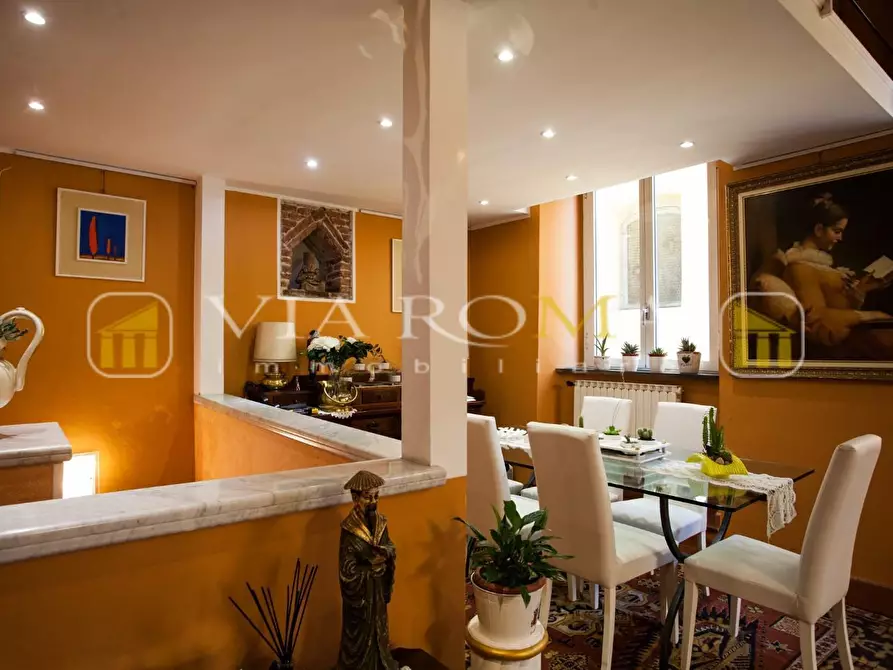 Immagine 6 di Appartamento in vendita  a Lucca