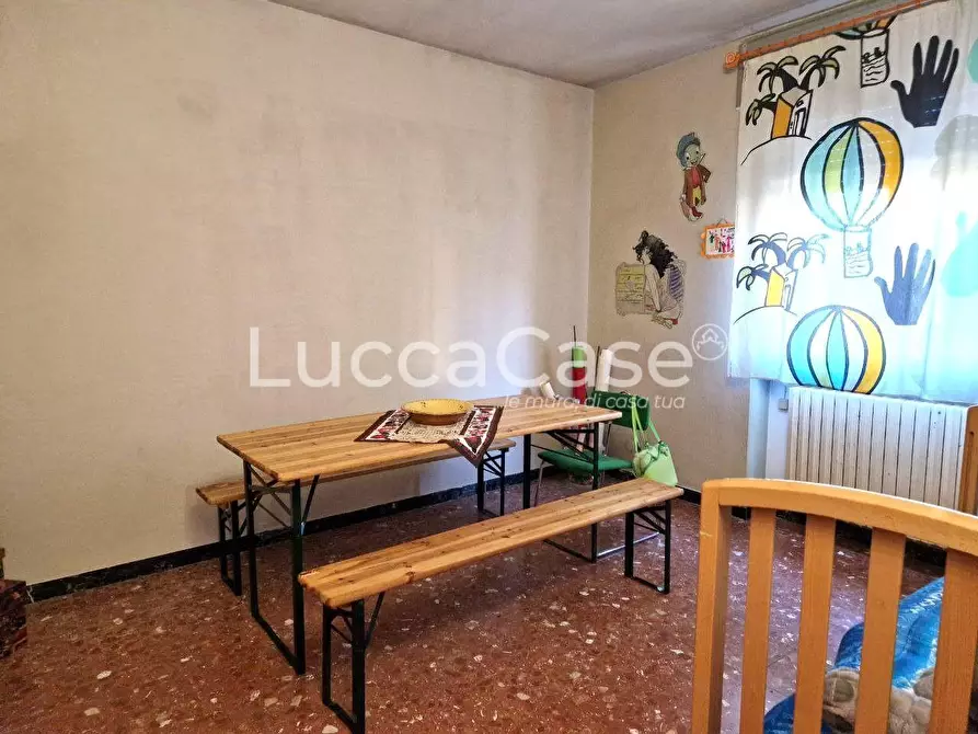 Immagine 16 di Porzione di casa in vendita  a Lucca