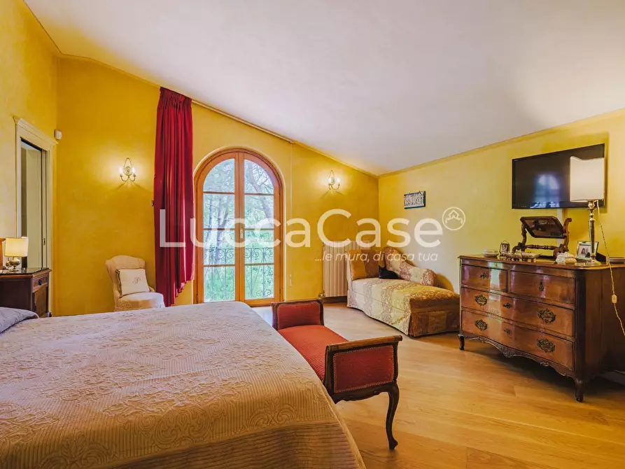 Immagine 32 di Villa in vendita  a Lucca