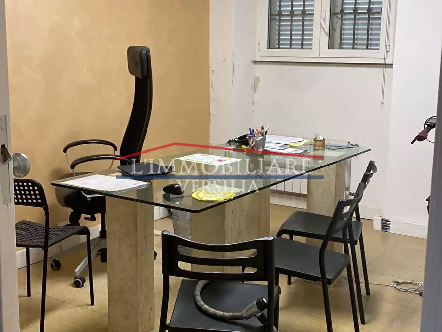 Immagine 1 di Appartamento in vendita  a Massa