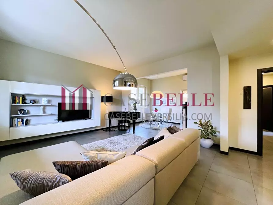 Immagine 3 di Casa indipendente in vendita  a Camaiore