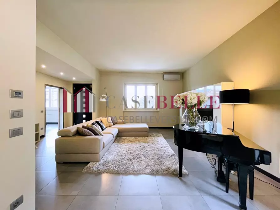 Immagine 10 di Casa indipendente in vendita  a Camaiore