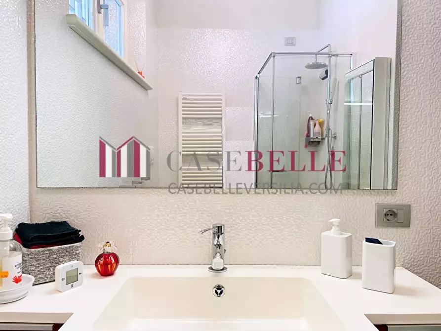 Immagine 29 di Casa indipendente in vendita  a Camaiore