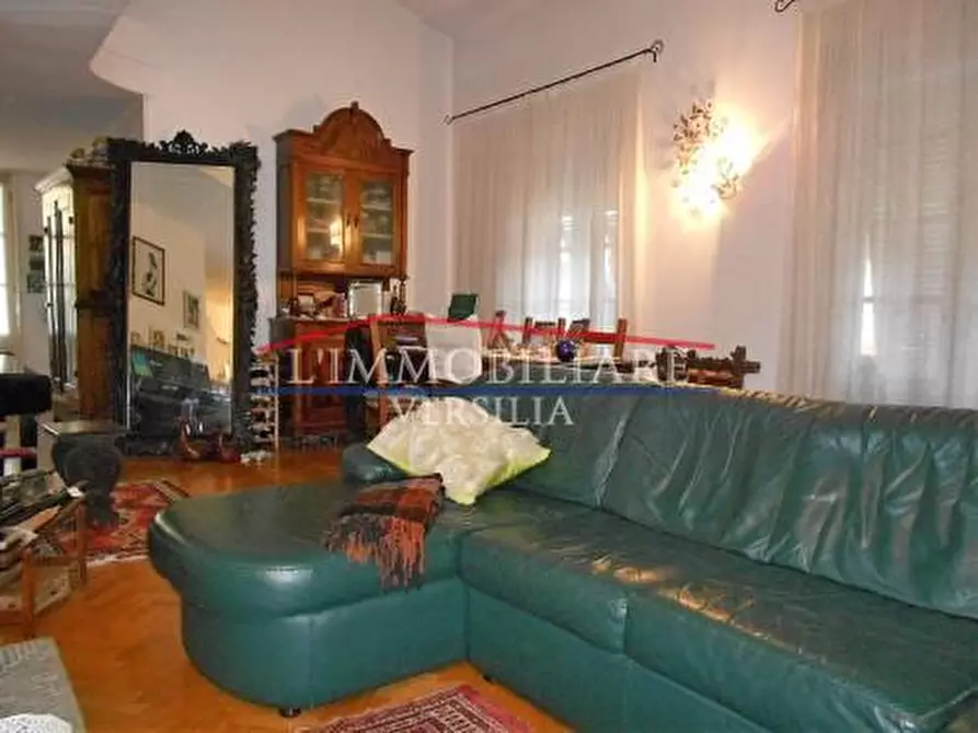 Immagine 7 di Porzione di casa in vendita  a Massa